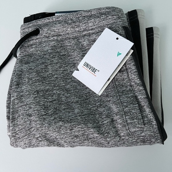 Univibe boys shorts, size L, new with tags - Picture 1 of 11